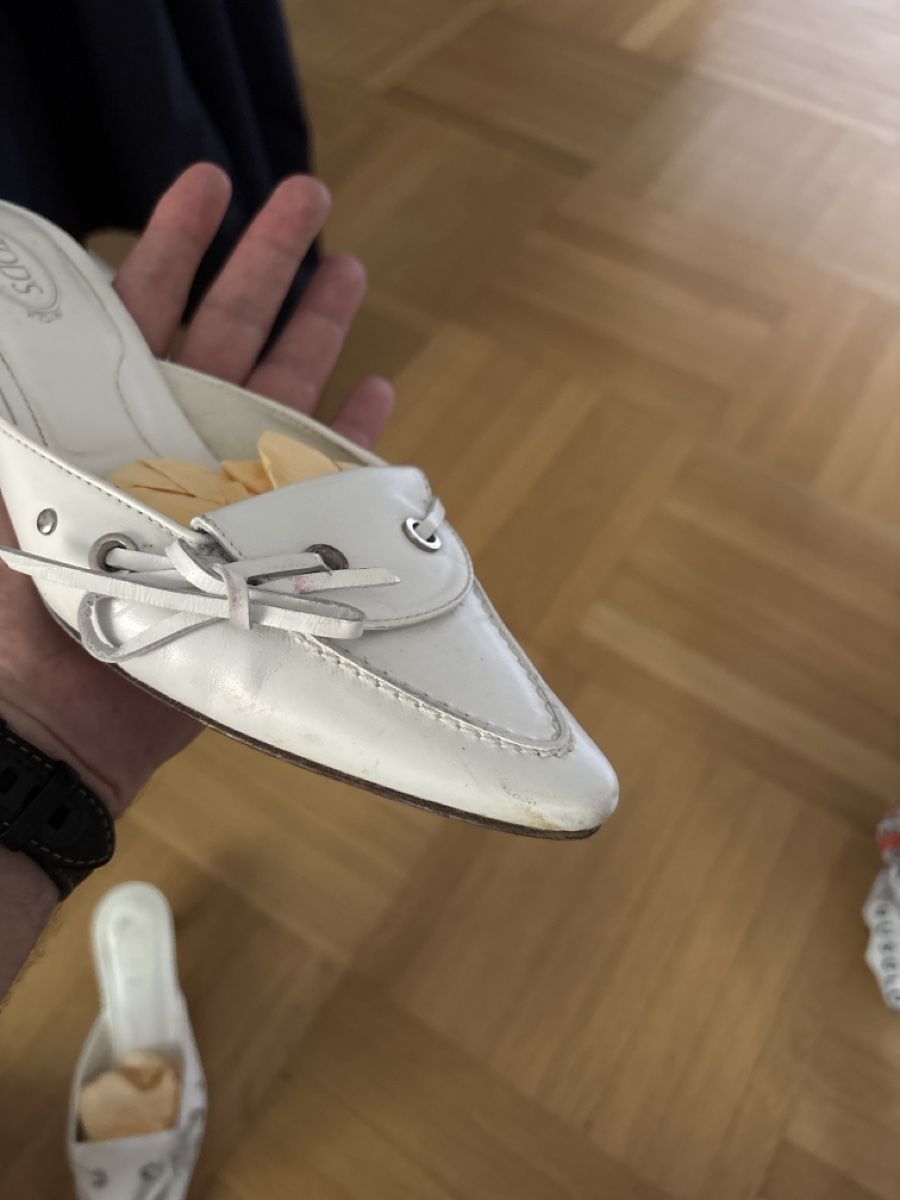 Tod'S Scarpe da donna: TOD'S white mules size 37 leather – Usato da Genève venduto da Skigasp 3