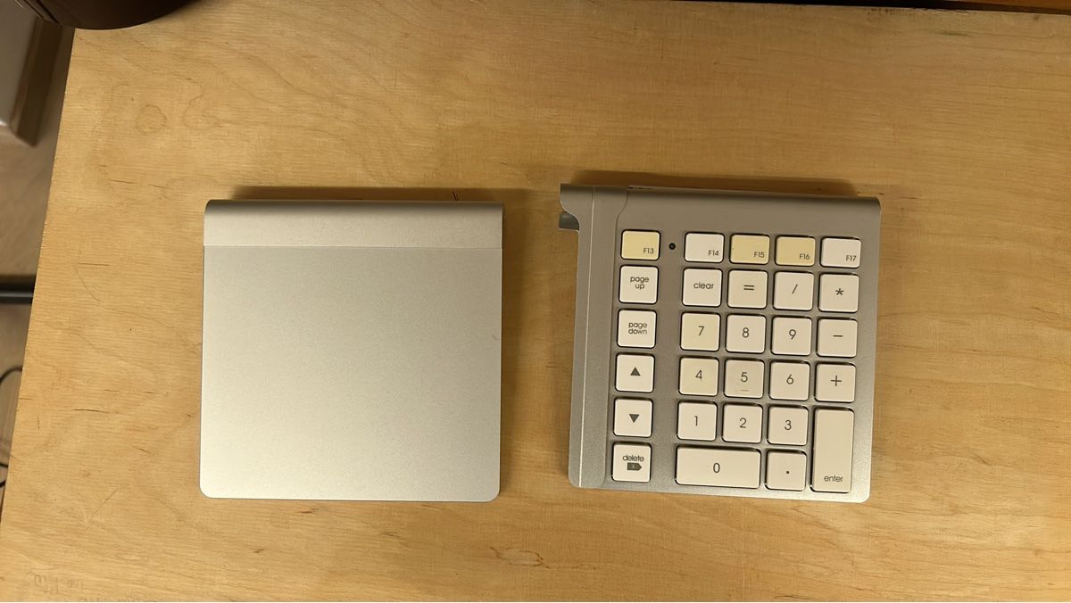 Apple Tastiere: Apple trackpad e tastierino numerico – Usato da Mugena venduto da manuelrigamonti