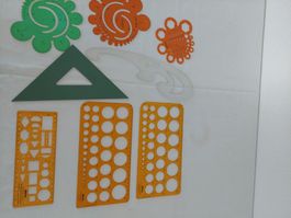 Neuwertiges Set Geometrie-Zubehör, 8-teilig, Sommer-Deal!