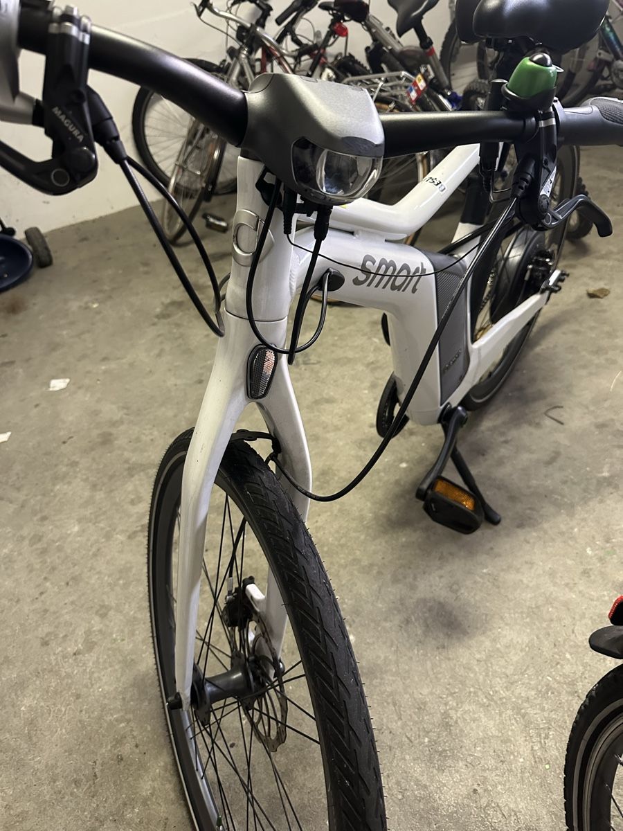 Mercedes-Benz Biciclette: Smart Ebike - Great Condition, Perfect for City Commuting! – Usato da Pratteln venduto da Besliu.Claudiu 3