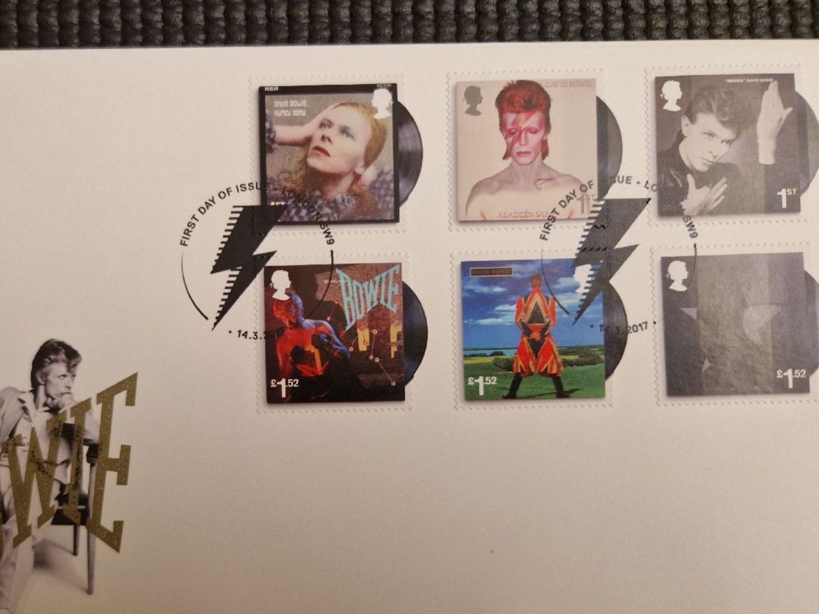 Tutti i francobolli: Philatelie Ersttagsbrief David Bowie – Nuovo e nell'imballaggio originale da Fislisbach venduto da mka_km8f