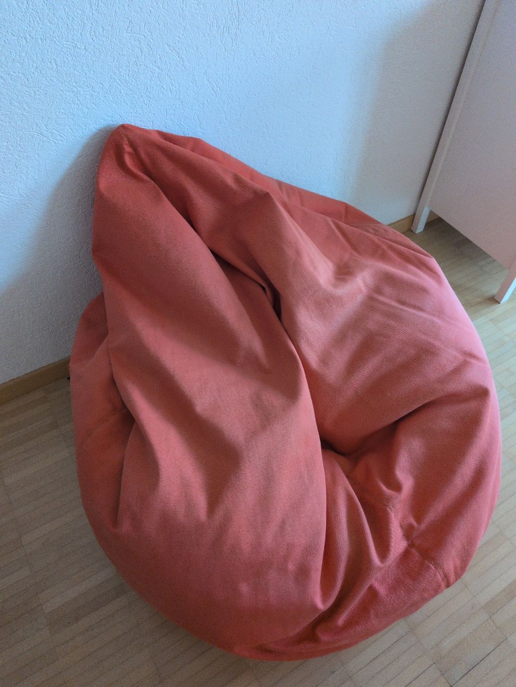 Fauteuils: Sitzsack rot, sehr bequem – D'occasion à Basel par vm3 1