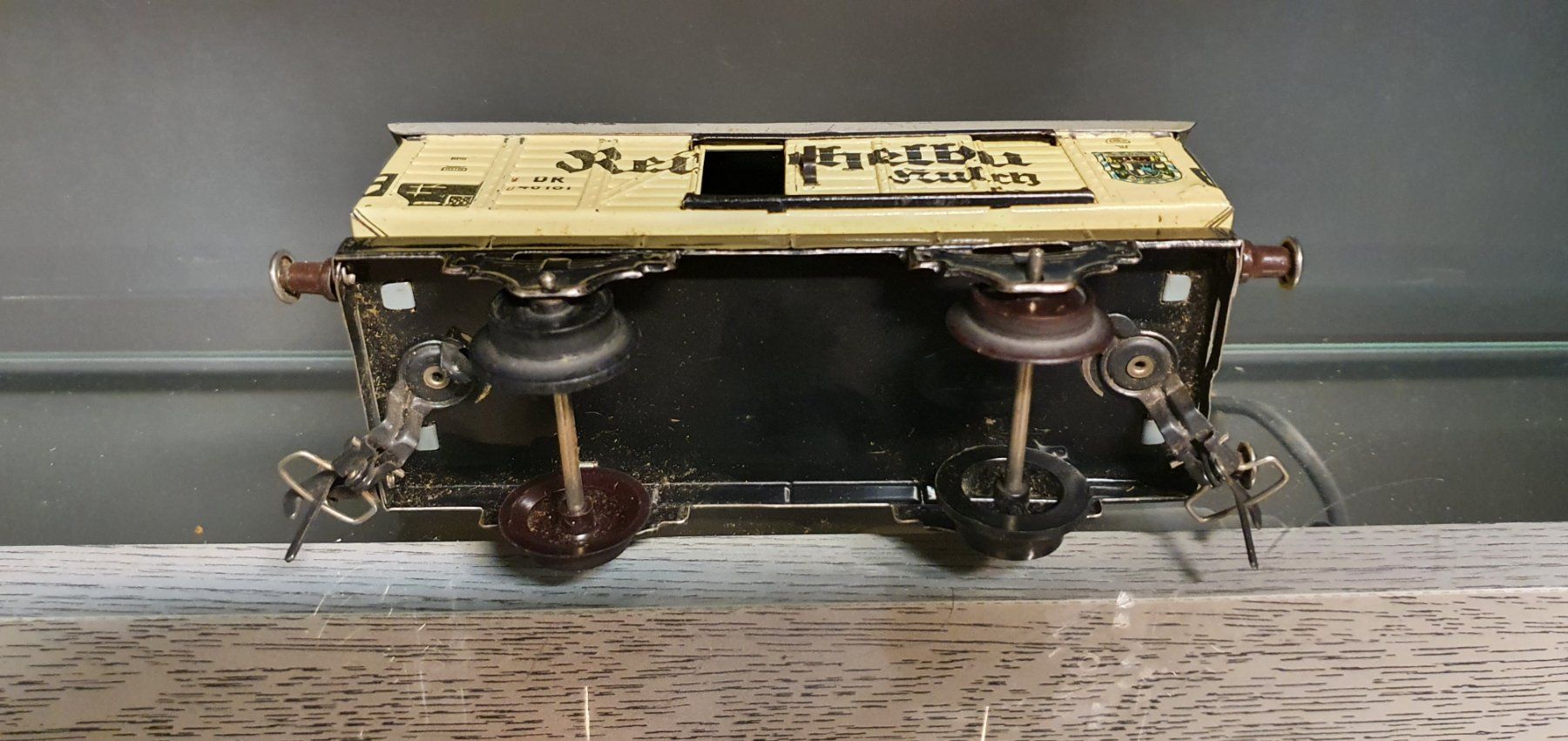 Fleischmann Modelleisenbahnen: FLEISCHMANN:0: ANTIKER BIERWAGEN CA.80 JAHRE ALT – Gebraucht aus Biglen von taunus82 2