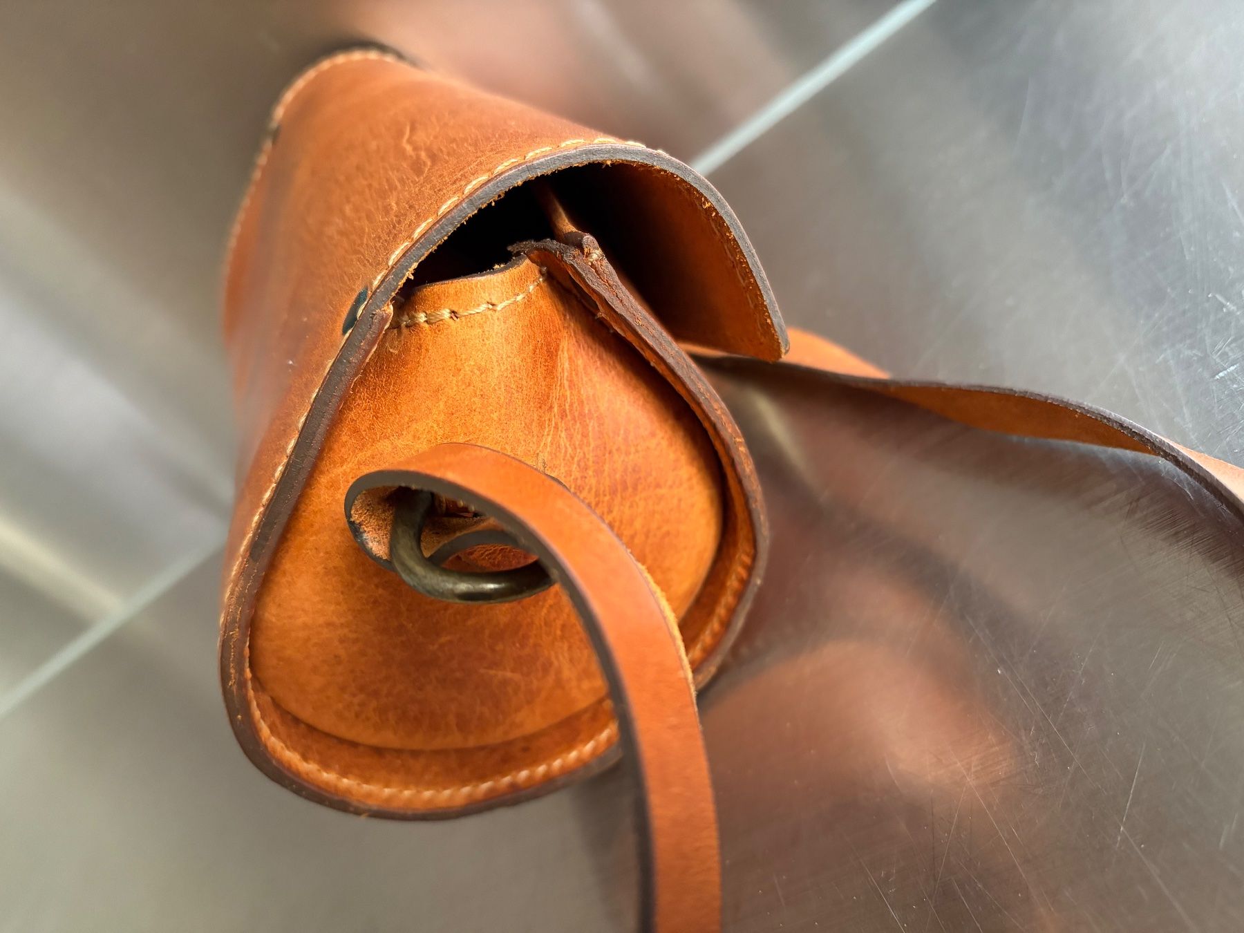 Borse da donna: Leder Umhänge - Tasche rund – Usato da St.Gallen venduto da Boergie 8