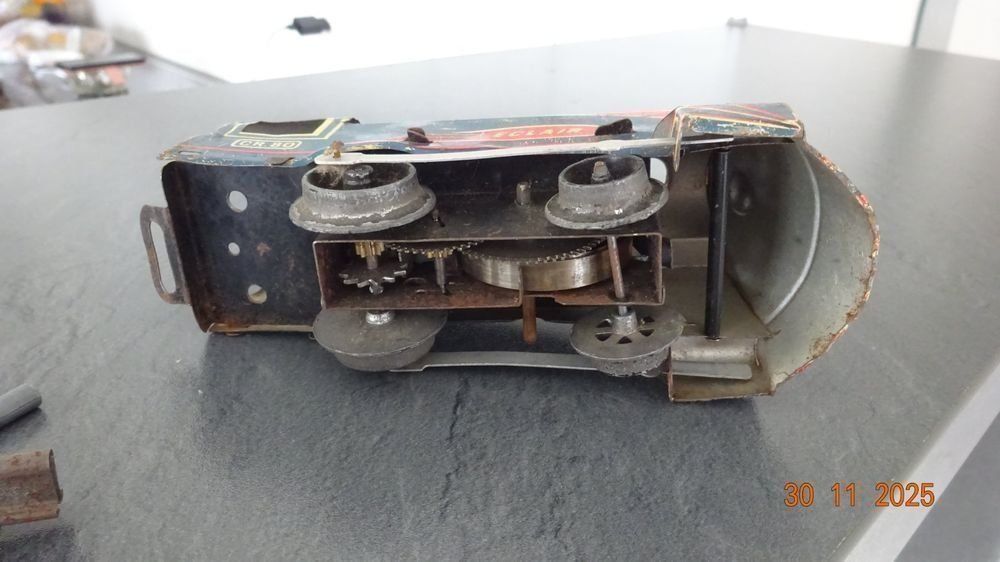 Modellini di ferrovie: CR Charles Rossignol train à clé année 30 avec accessoires – Usato da Bassecourt venduto da maxibog 3