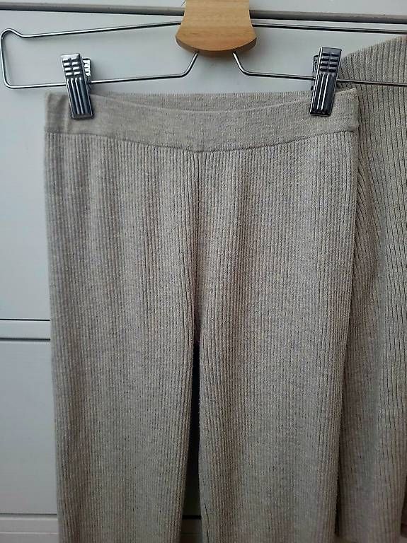 Lotti & Set di vestiti: 2 Teiler Mädchen Gr.140 H&M – Usato da Oberaach venduto da Svea11 3