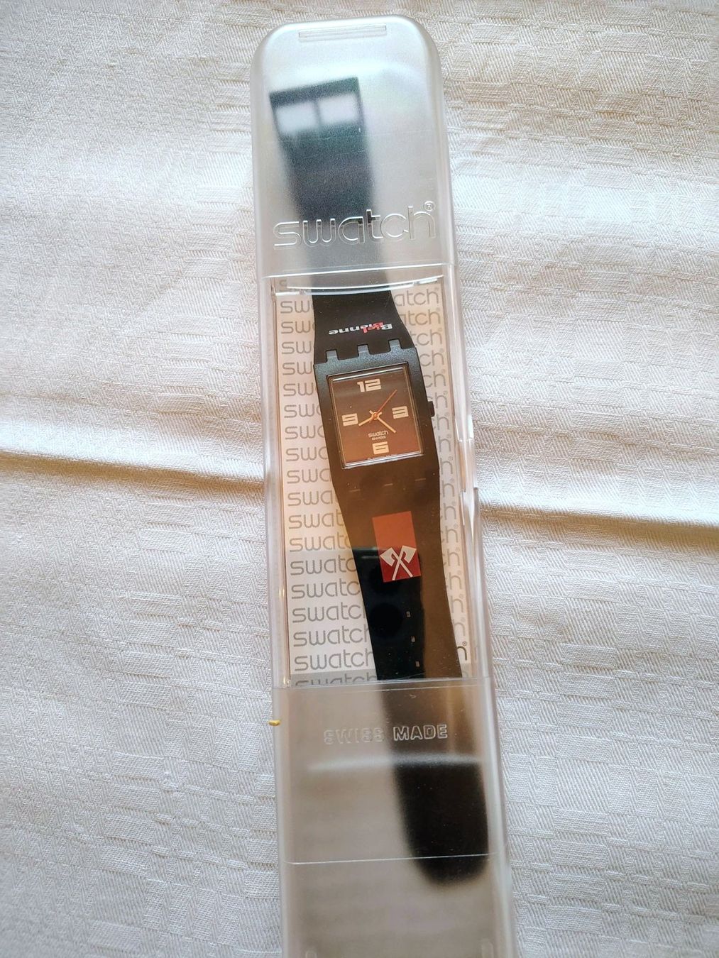 Swatch Uhren: Montre Swatch, Biel Bienne – Neu und originalverpackt aus Péry von Sodubavallon 4