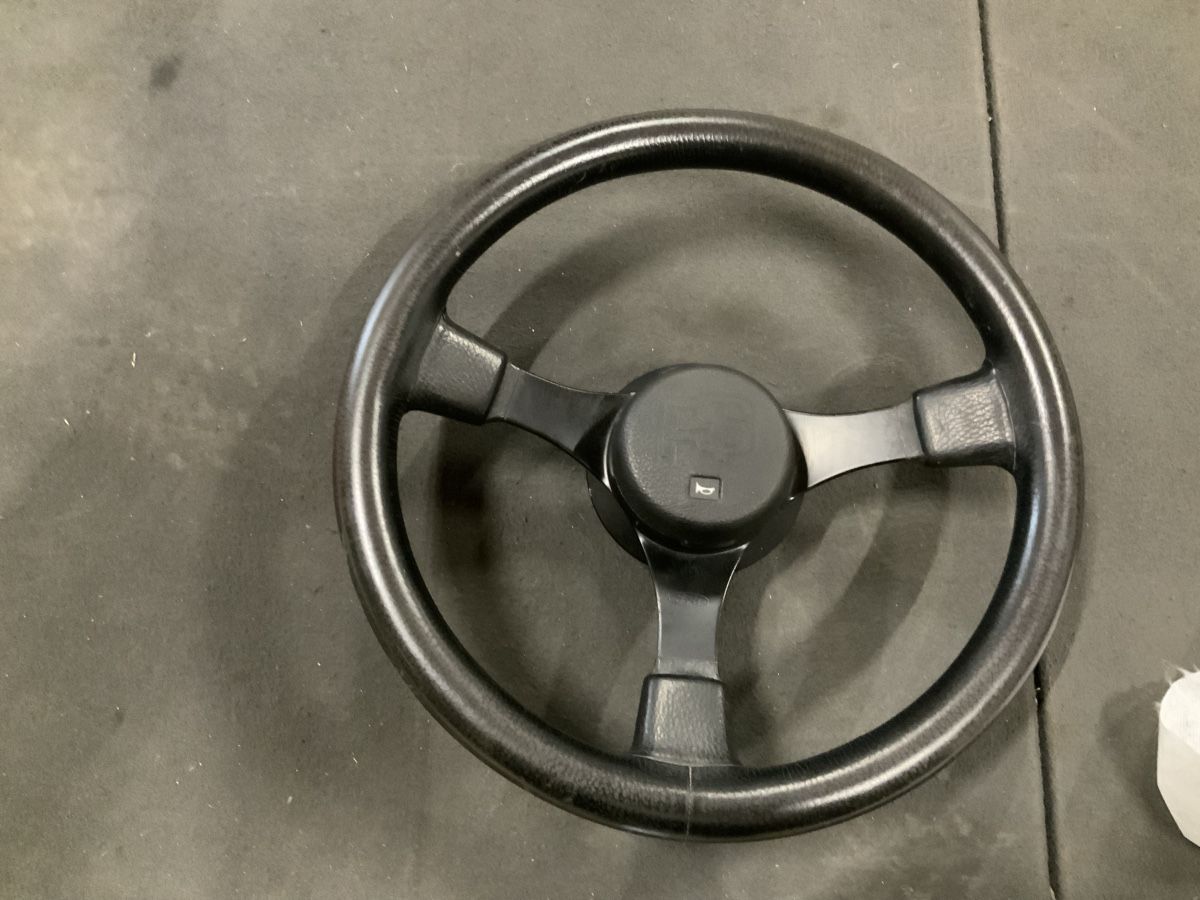 Ford Tutti pezzi di ricambio auto: Ford Escort – Usato da Lausanne venduto da Shei2014 2