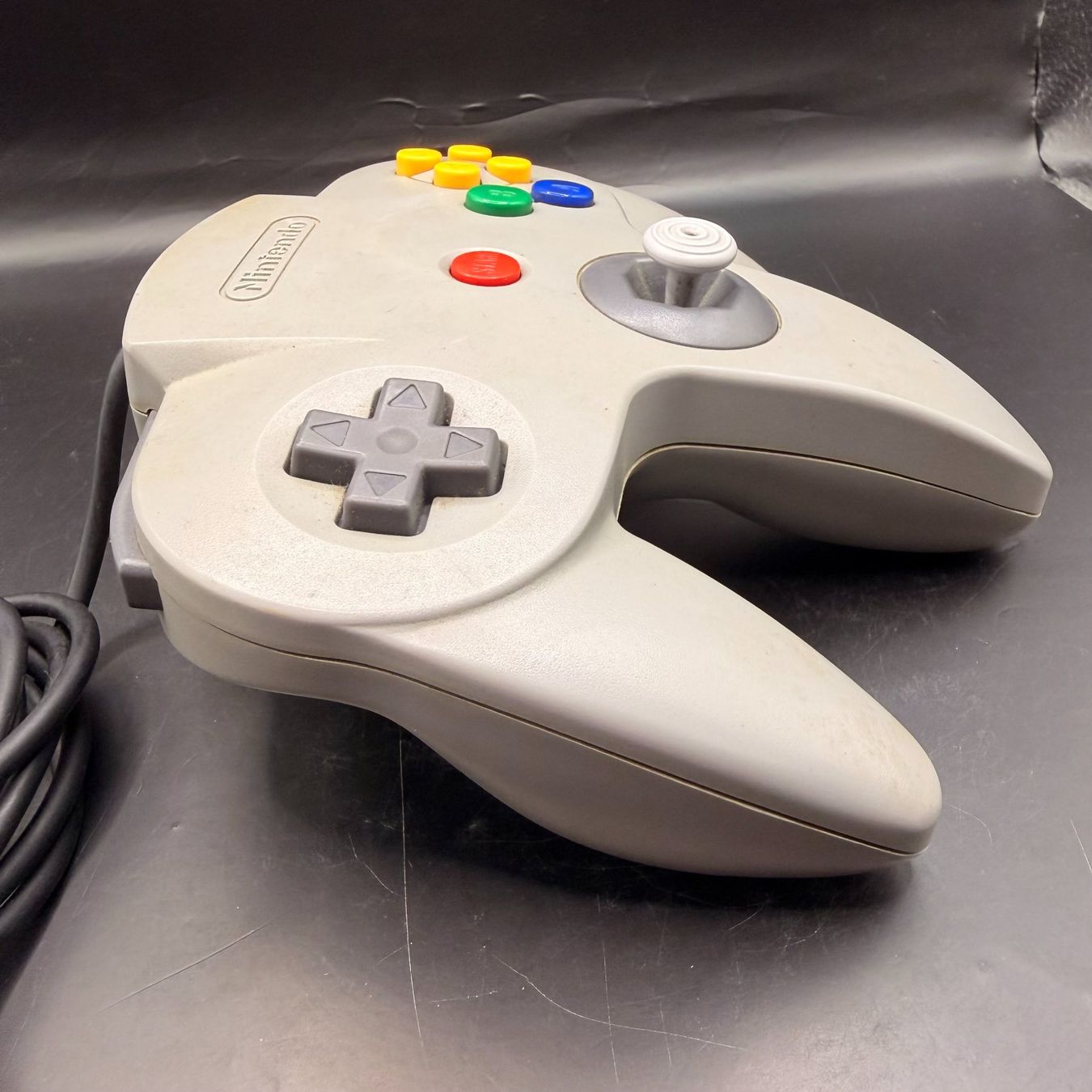 Nintendo Controller: Nintendo 64 Controller Grau – optische Mängel – Usato da Düdingen venduto da Nerdworld 3