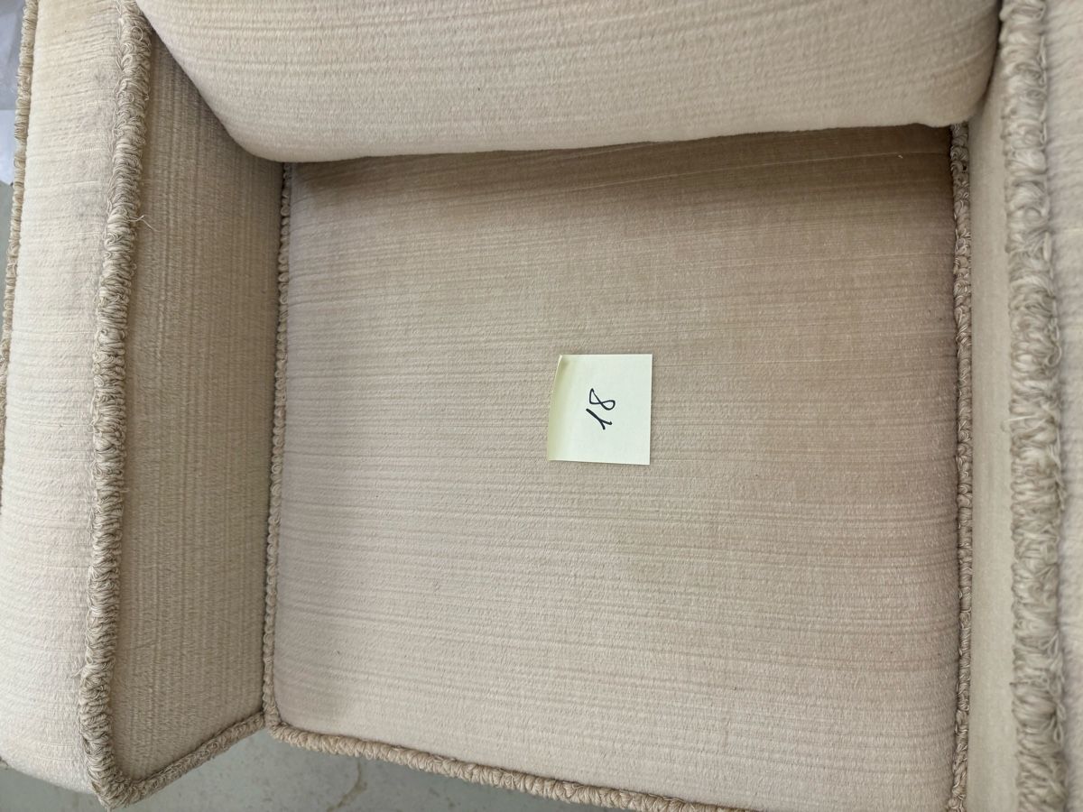 Poltrone: Sessel beige mit Fransen guter Zustand mit Rollen – Usato da Schlieren venduto da nan_7src 3
