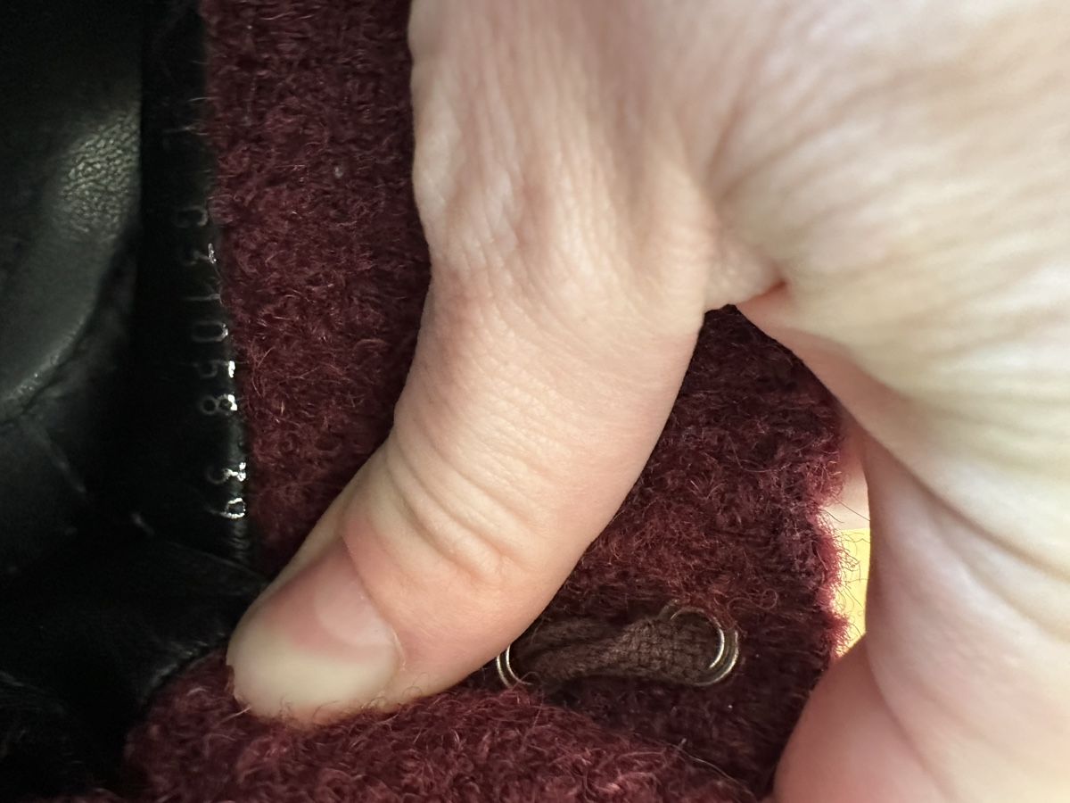 Chanel Chaussures femmes: Chanel boots , size 39 – D'occasion à Küssnacht am Rigi par hor_dpb7 4