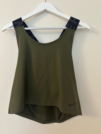Nike Pro Tank Top Khaki - Ideales Oberteil für Sport! Gr. S