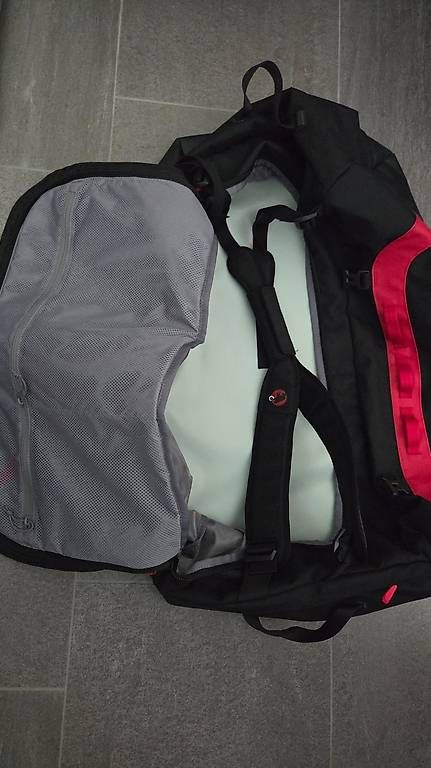 Zaini: Mammut Reisetasche/Rucksack Cargon 140  – Usato da Reichenbach i. K. venduto da PfipfPfupf 2
