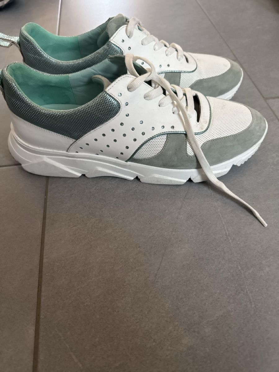 Scarpe da donna: Bequeme Sneaker Echtleder – Usato da Fürstenau venduto da Du-01 1