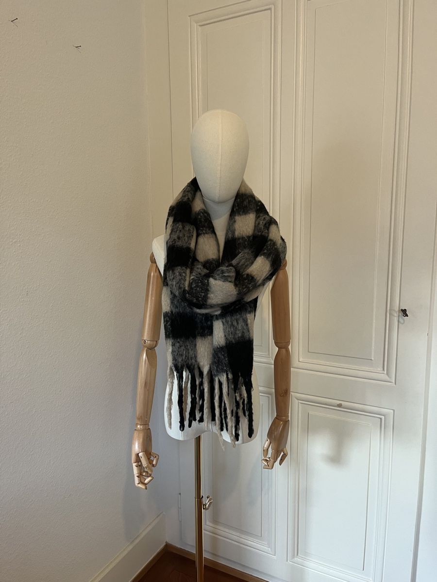 Zara Foulard & Sciarpe: Zara Scarf, Black and Beige, Checkered Pattern, Winter – Nuovo (secondo la descrizione) da Mies venduto da nic_yk5d
