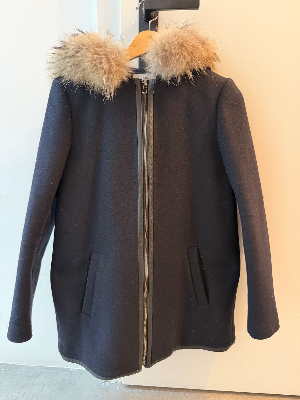 Cappotti: Manteau Zapa – Usato da Morges venduto da acm_lg5s