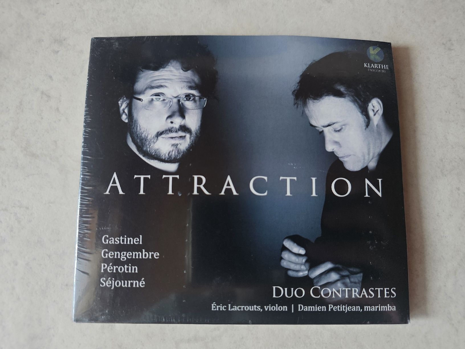 CD: Attraction  -  Duo Contrastes  /  Fabrikneu – Nuovo e nell'imballaggio originale da Schneisingen venduto da backstore24
