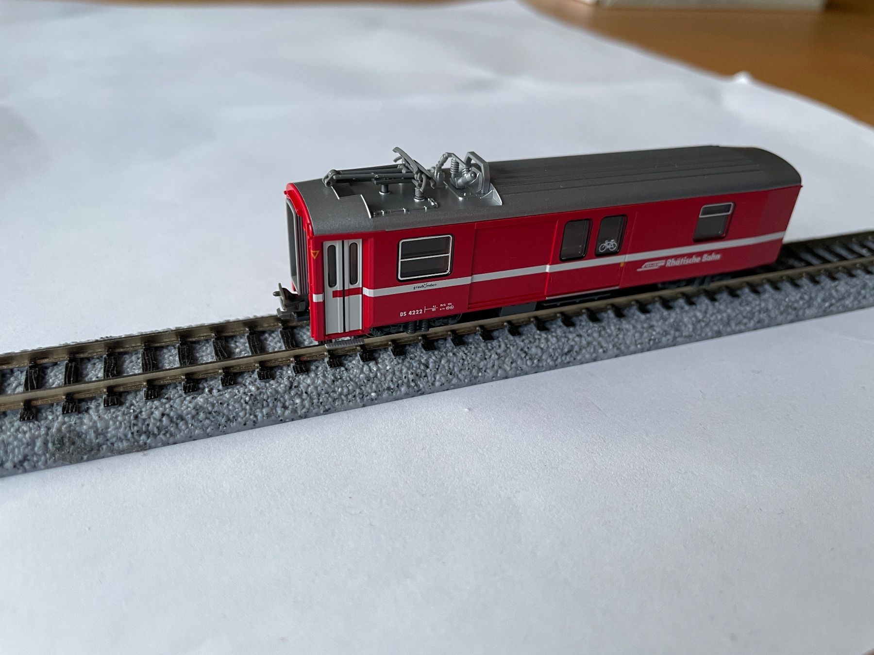 Kato Modellini di ferrovie: Kato Rhb Gepäckwagen – Nuovo e nell'imballaggio originale da Kleinandelfingen venduto da marco_85 2
