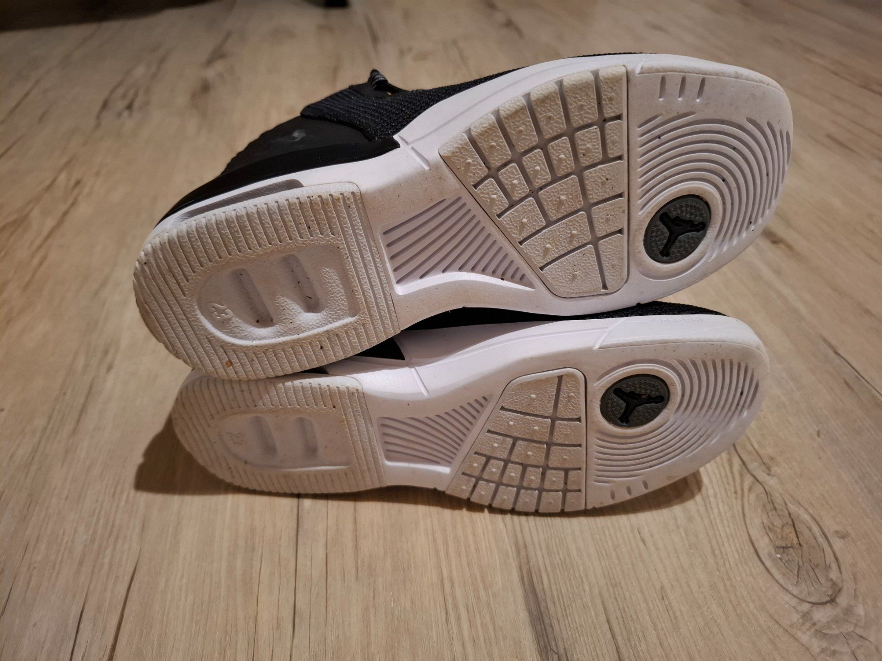 Jordan Scarpe da uomo: Air Jordan – Nuovo (secondo la descrizione) da Zihlschlacht venduto da fam_k2hl 1
