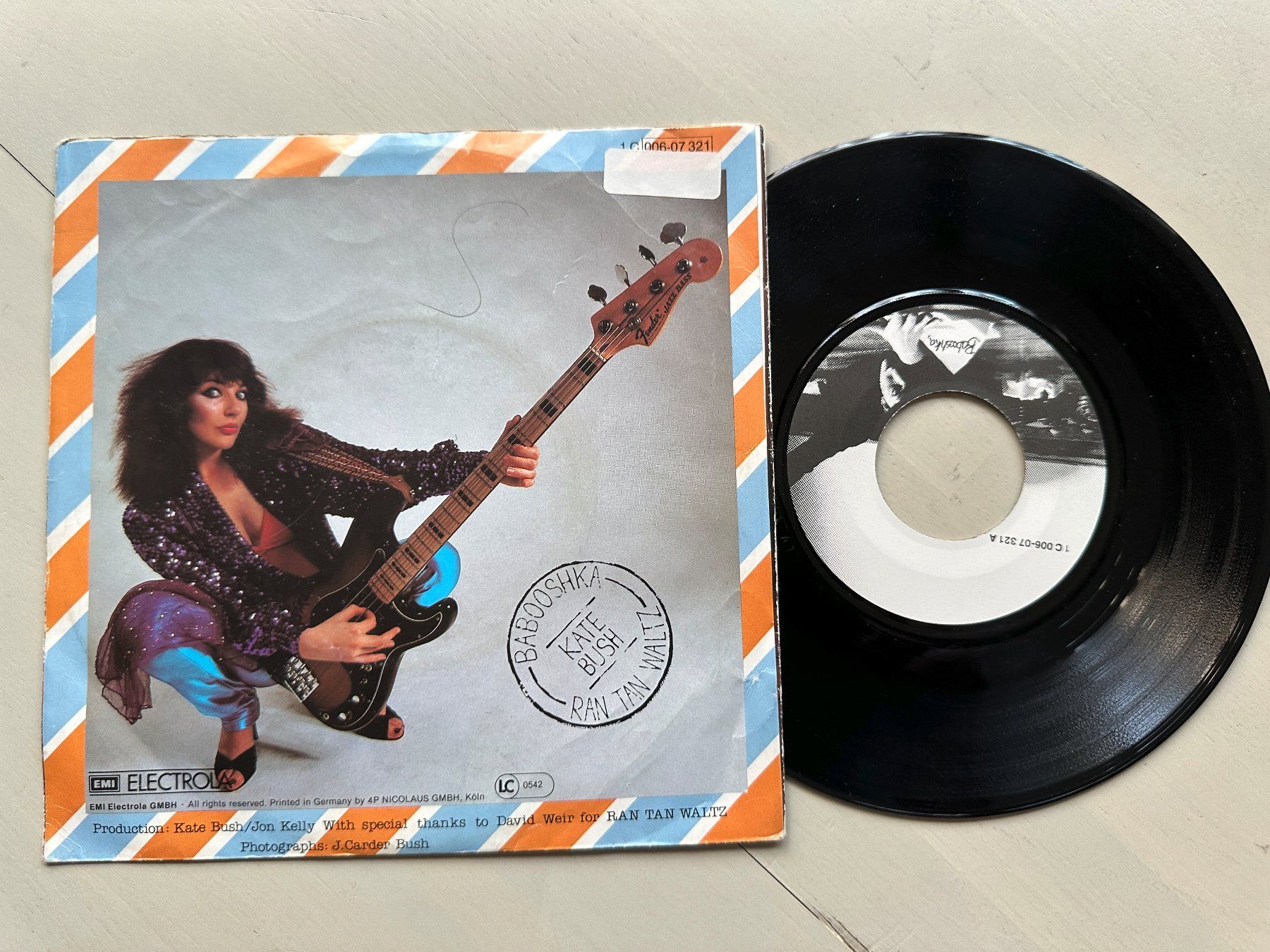 Schallplatten: KATE BUSH tolle Single Top Kult Babooshka Germany diff 80's – Gebraucht aus Basel von Partridge 1