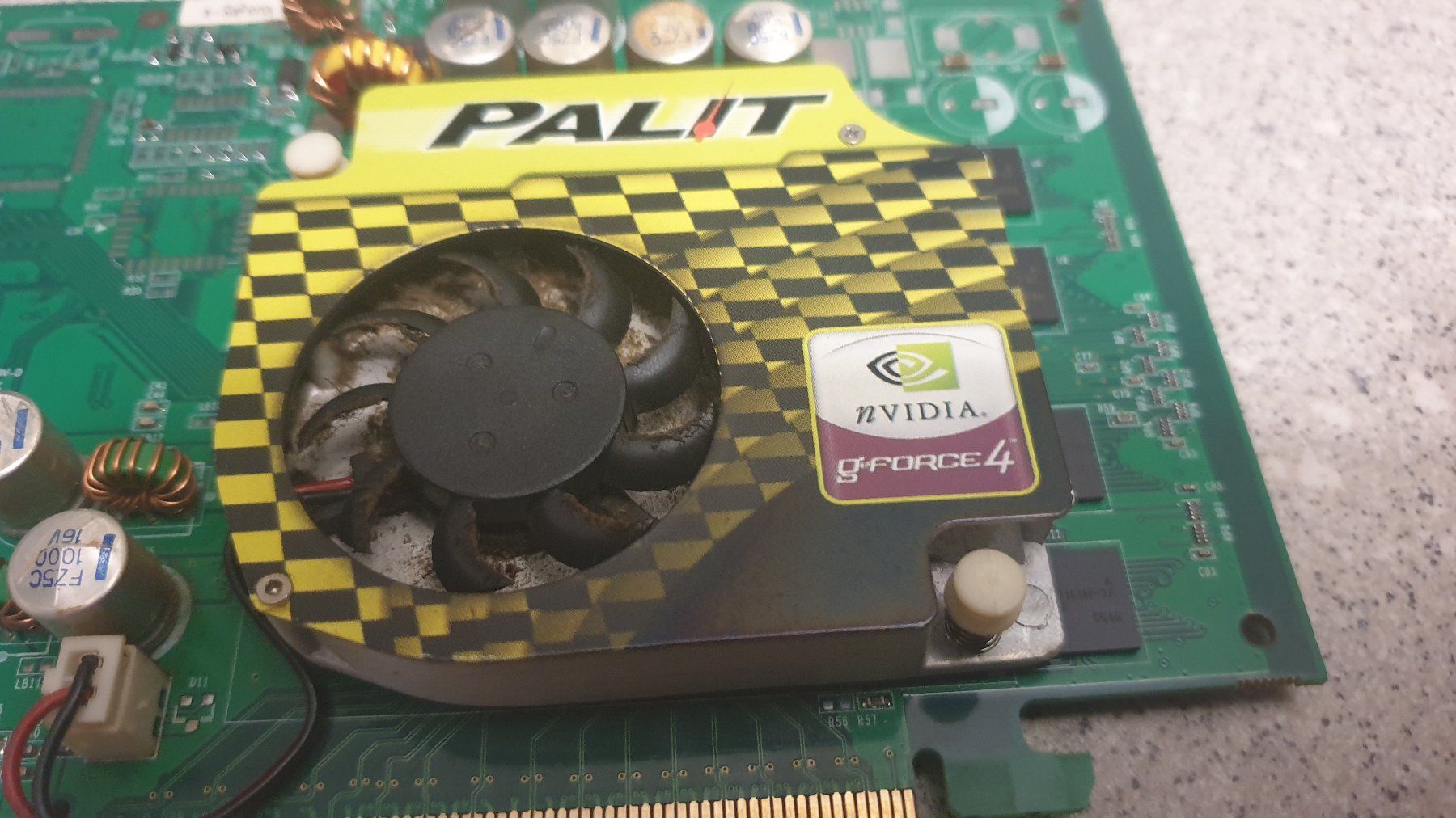 Nvidia Cartes graphiques: NVidia GeForce4 (e-GeForce 7300GS) – D'occasion à Stäfa par Supertramp73 9