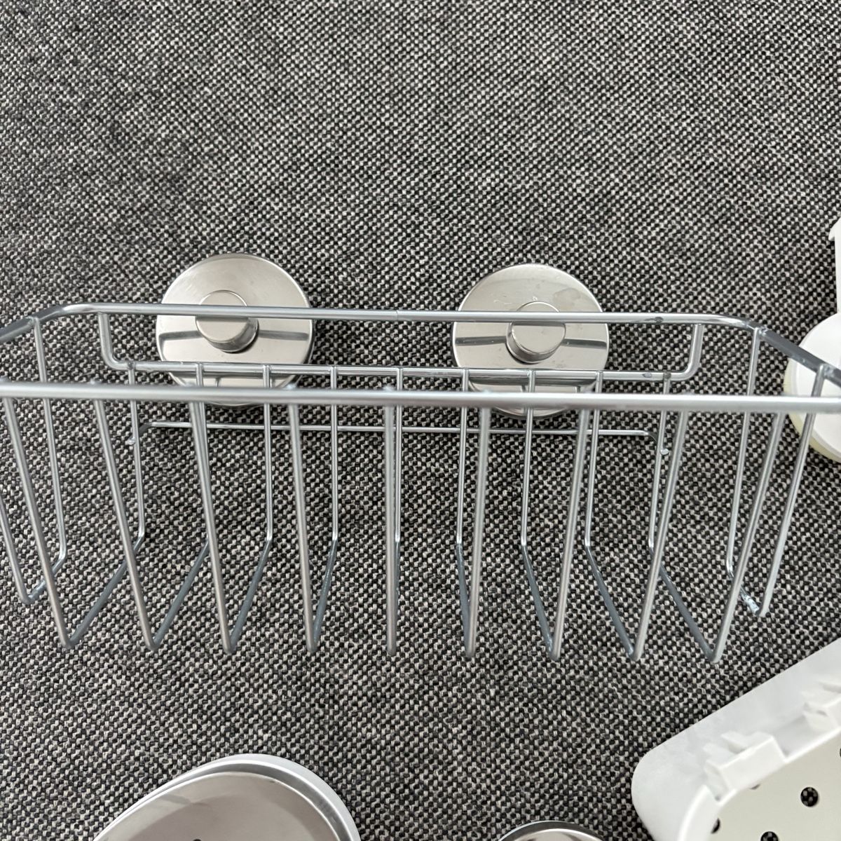 Seifenschalen: Bathroom accessories: 2 shelves, hook and soap dish – Neu (gemäss Beschreibung) aus Pully von Sell_it_all 1