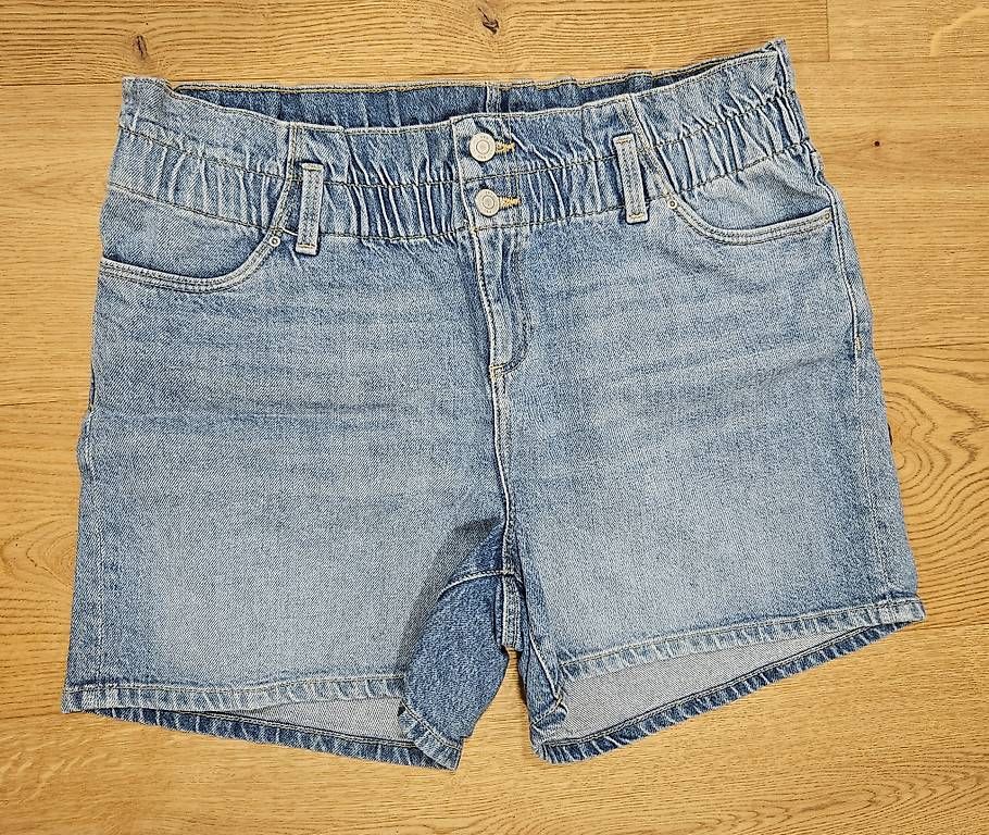 Pantalons: Kurze Schwangerschaftshose Gr. 38 – D'occasion à Götighofen par nanita85