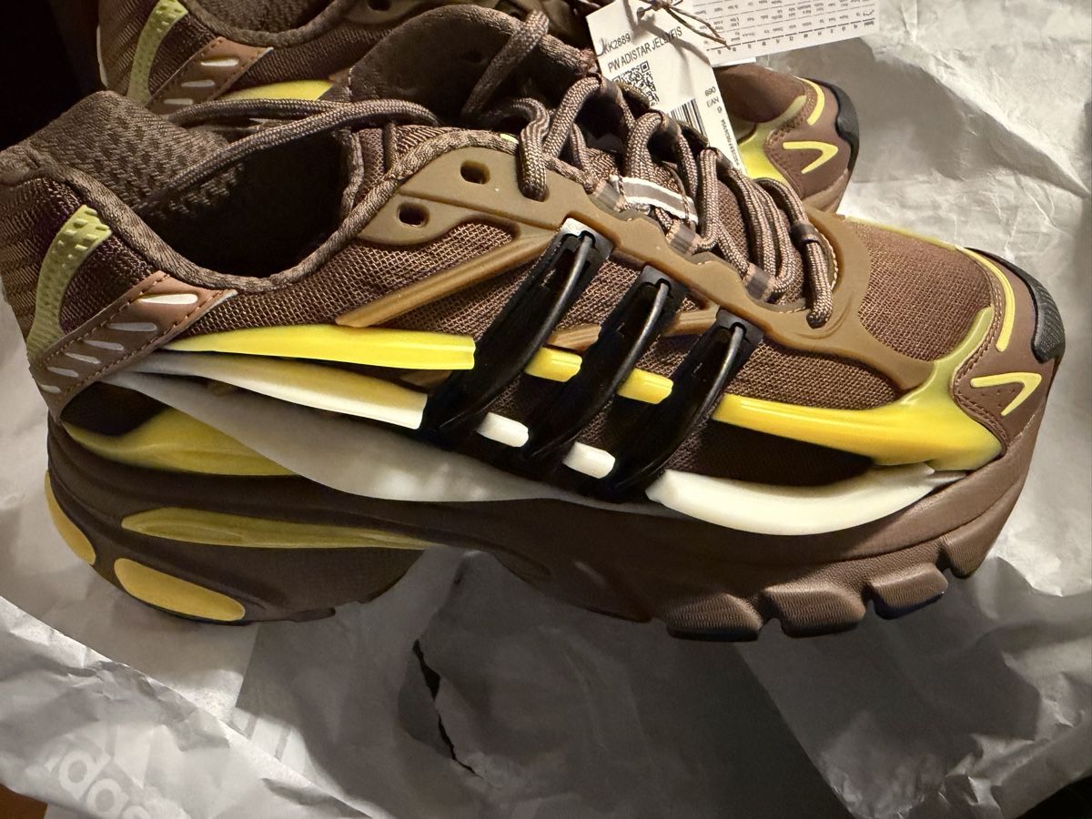 Adidas Chaussures hommes: ADISTAR JELLYFISH BY PHARRELL – Neuf avec emballage d'origine à GENEVE par BYG 3