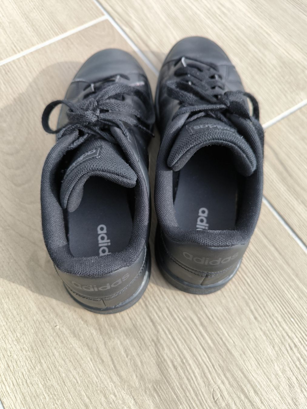 Adidas Scarpe da uomo: Adidas Sneaker – Usato da Wolfenschiessen venduto da pac-man 2