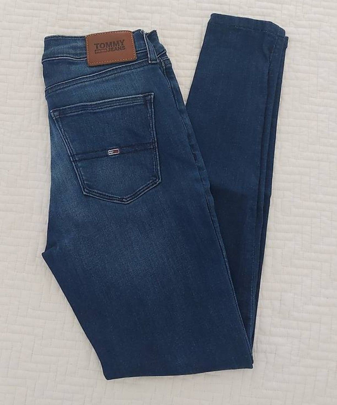 Tommy Hilfiger Jeans: Tommy Hilfiger Jeans  – Gebraucht aus Zürich von Babadermf
