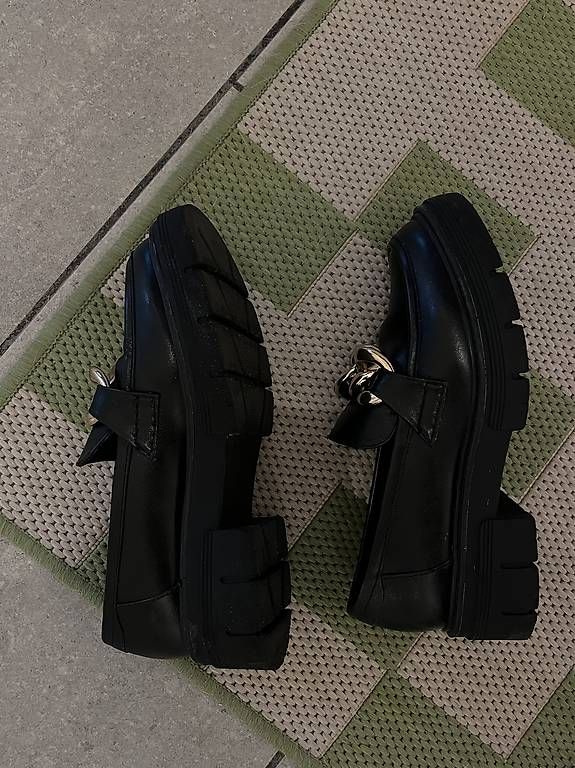 Chaussures femmes: Loafers, Gr. 37 – D'occasion à Maur par tab_z9rh 1
