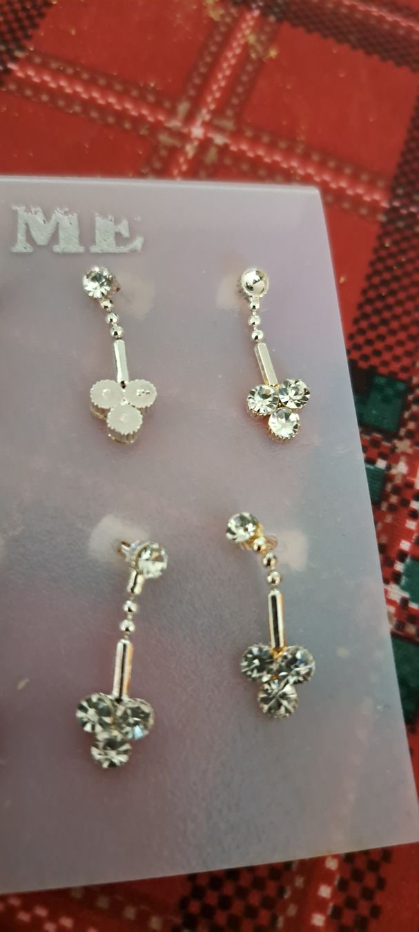 Orecchini pendenti & Orecchini a lobo: Earrings Set Silver Tone Rhinestone Flower Design – Nuovo (secondo la descrizione) da Bern venduto da mahilini 2