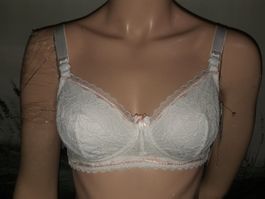 Soutien gorge d’allaitement / Stillbüstenhalter     Neuf/Neu