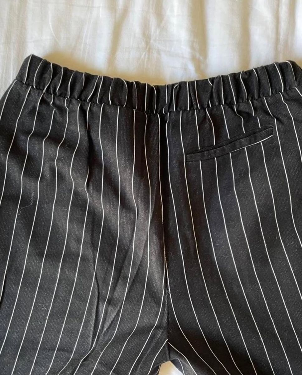 Pull&Bear Pantaloni: Pantalon rayé – Usato da Concise venduto da Lae99 2