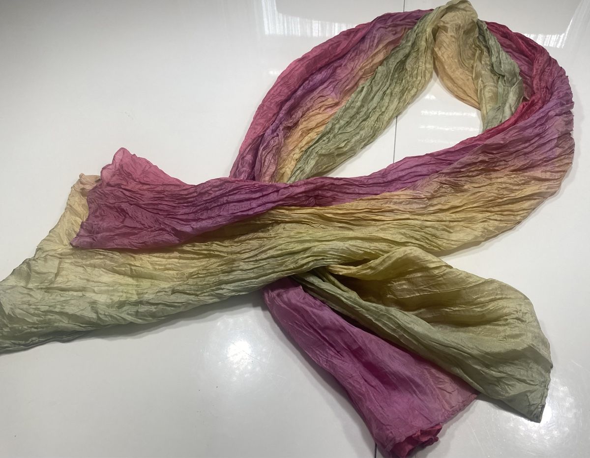 Foulard & Sciarpe: Seiden Schal 🌸 – Usato da Opfikon venduto da Luis144