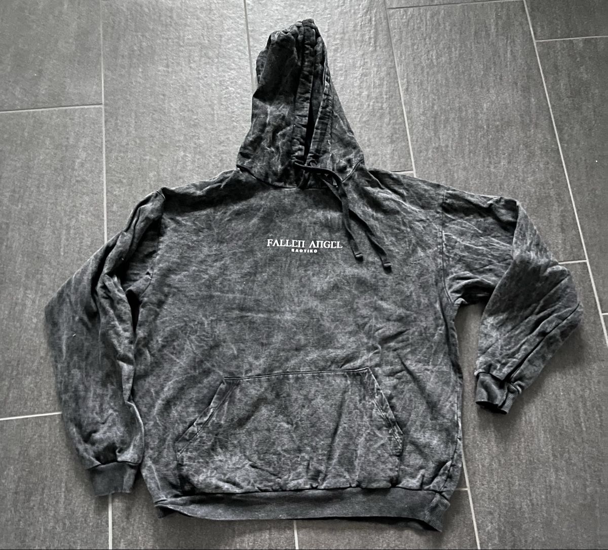 Pullover & Sweatshirts: Pullover M  – Gebraucht aus Egliswil von cx.cx 1