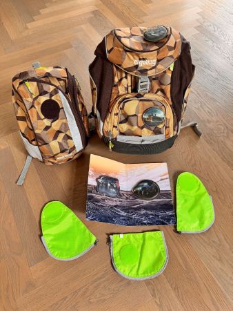 Ergobag Pack BergeversetzBär, Sicherheitsset, LED-Klettie