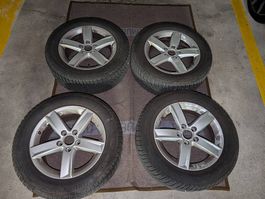 Kompletter Satz Originalfelgen + Winterreifen Audi A4