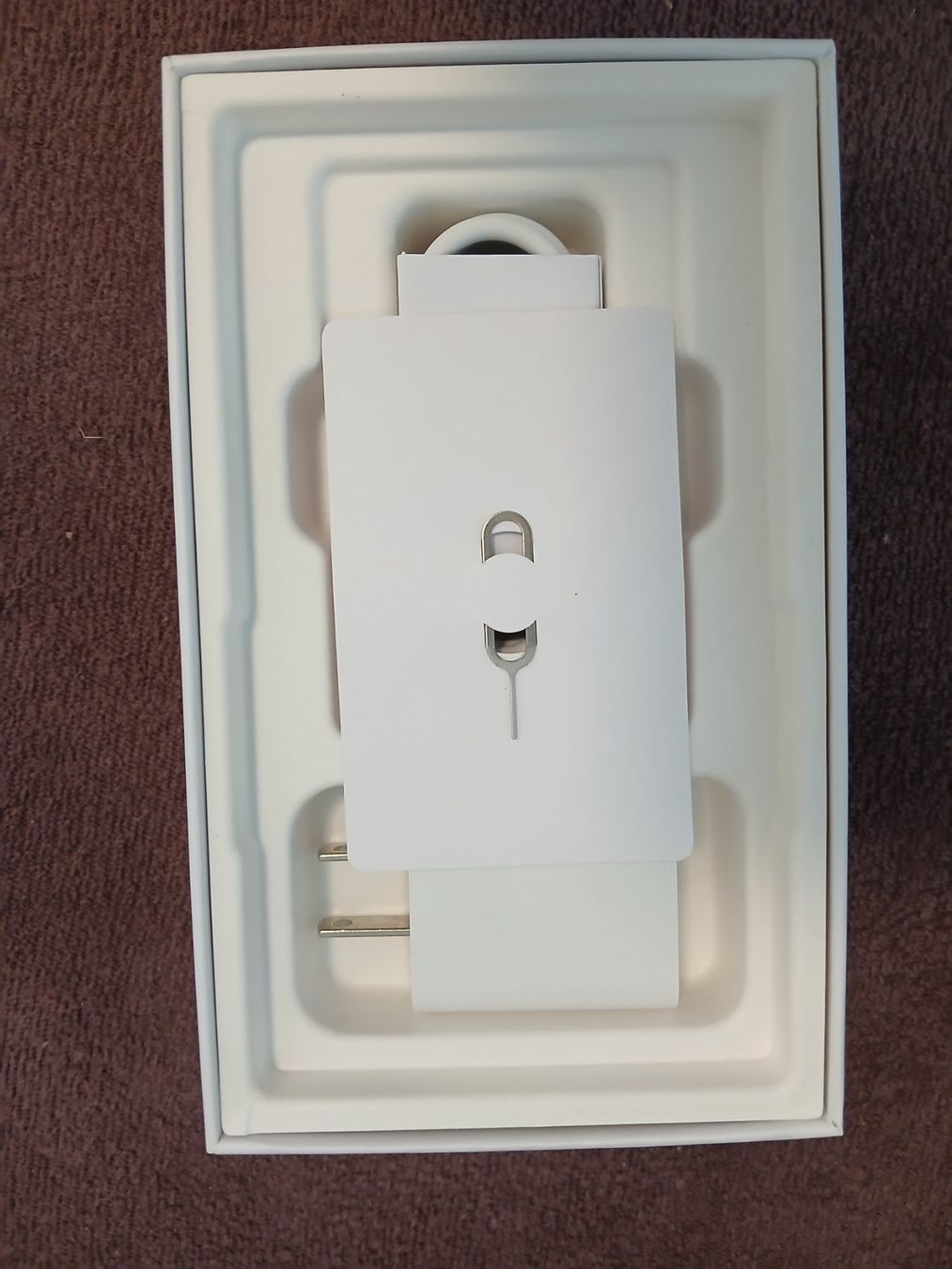 Handys / Smartphones: Minimal Phone – Neu und originalverpackt aus Linthal von pau_v979 4