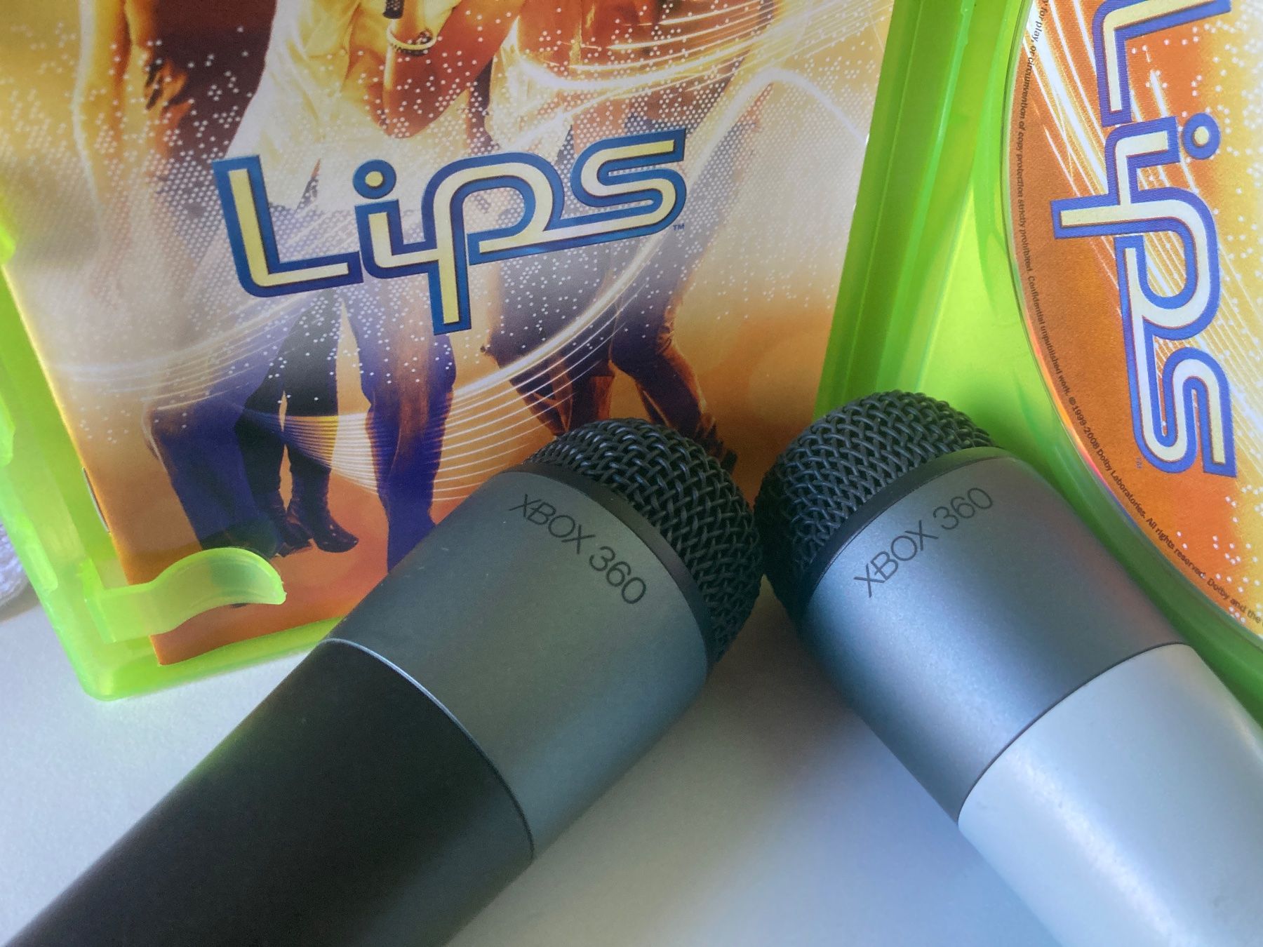 Microsoft Spiele: Lips Xbox 360 Karaoke-Set mit 2 USB-Mikrofonen – Gebraucht aus Mägenwil von Mitral32 5