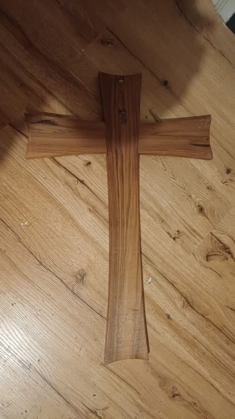 Articoli in legno: Grosses Holzkreuz – Usato da Flawil venduto da Naphtali 1