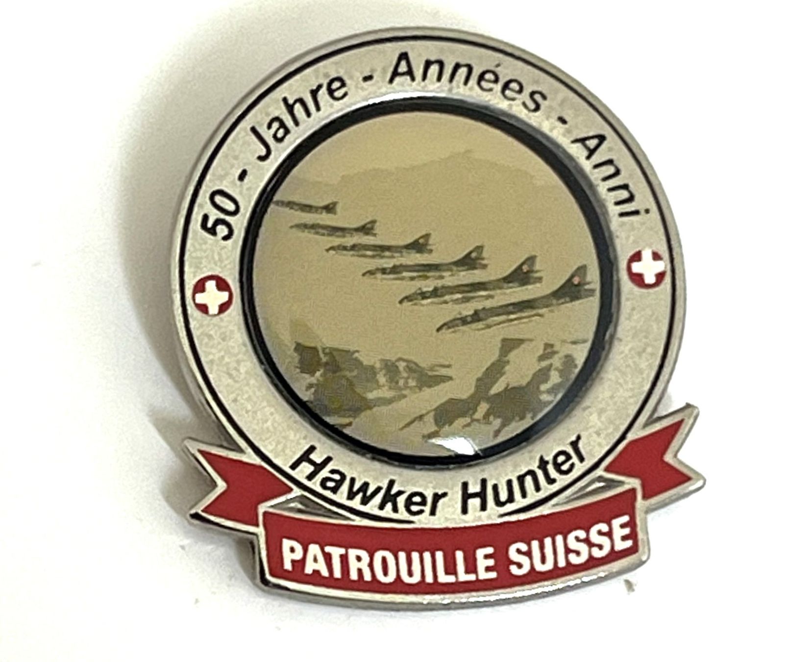 Schweizer Armee Plaketten & Abzeichen: Pin Schweizer Armee Patrouille Suisse Hawker Hunter – Gebraucht aus Kriens von TSCH1