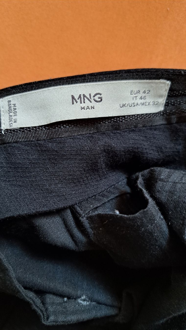 Pantaloni: MNG MAN HERRENHOSE G42 – Usato da Thalwil venduto da Makawee 1