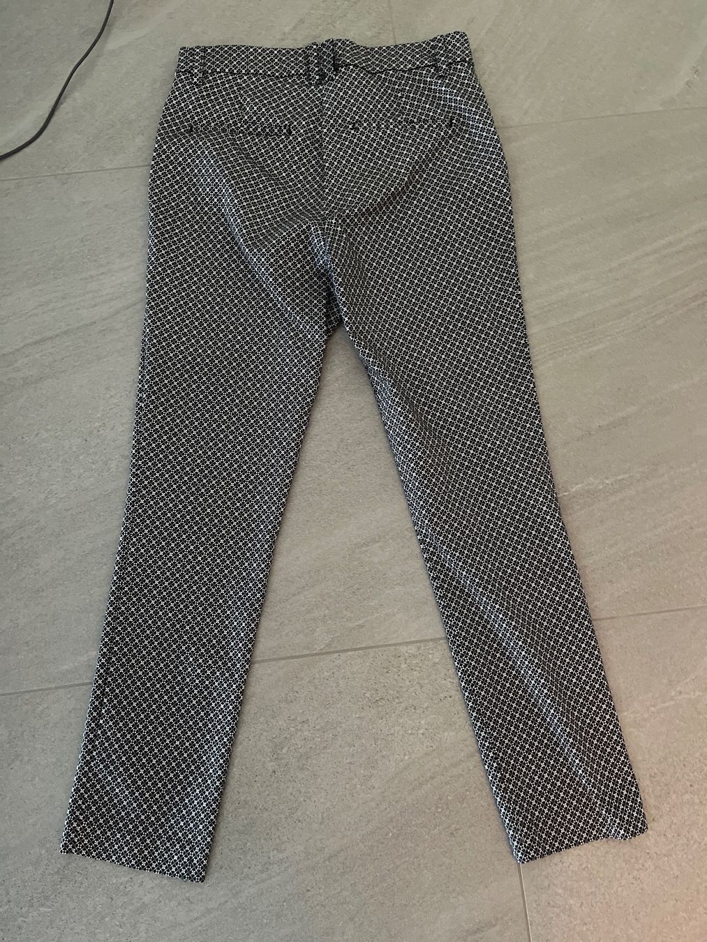 H&M Pantaloni: Pantaloni H&M – Usato da Besazio venduto da EmyScucy 1