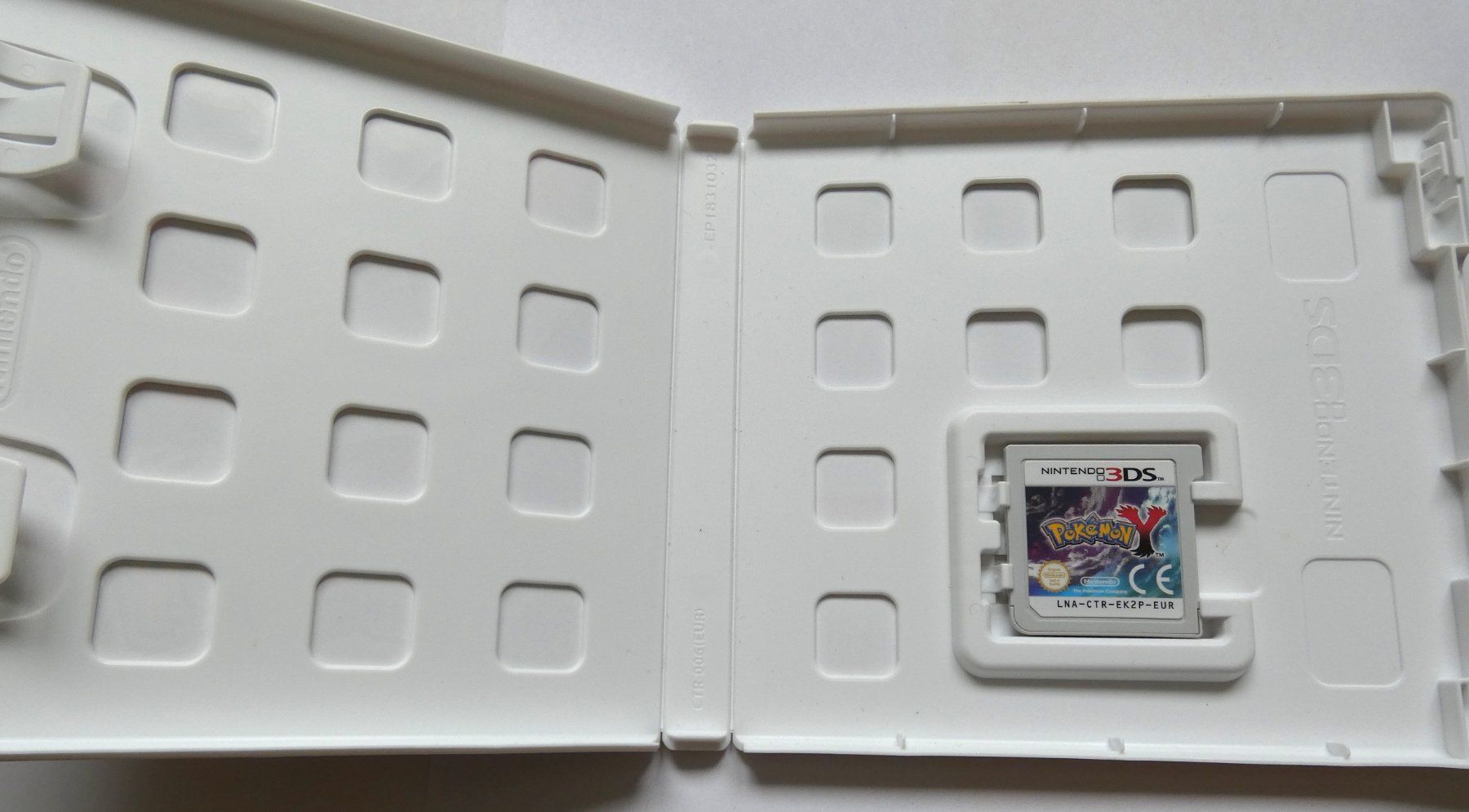 Pokémon Giochi: Nintendo 3DS - POKEMON Y – Usato da La Sarraz venduto da classicworldcoins 3