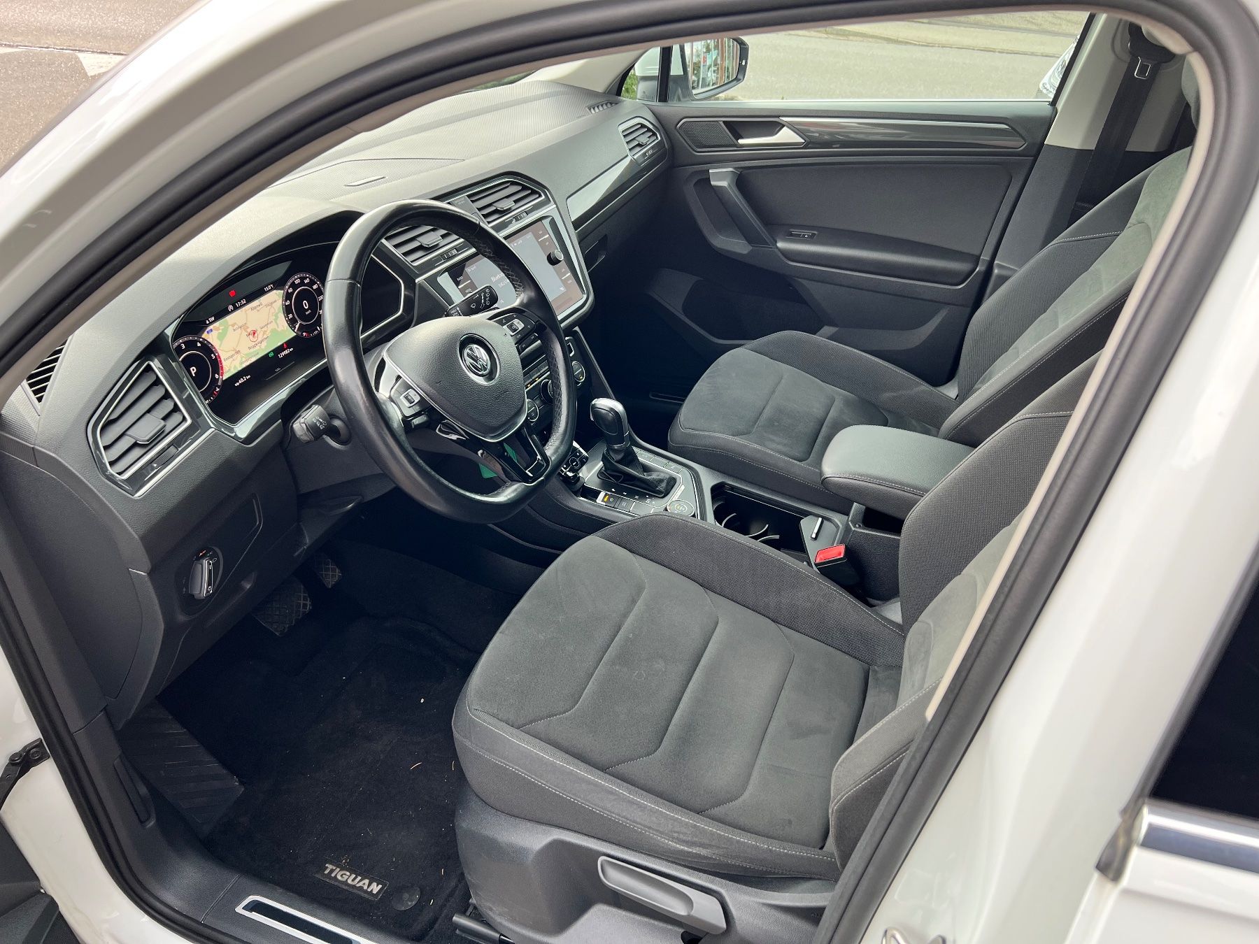 VW Autos: VW TIGUAN 2.0 TDI HIGHLINE 4x4 DSG – Gebraucht aus Bern von No1e 6