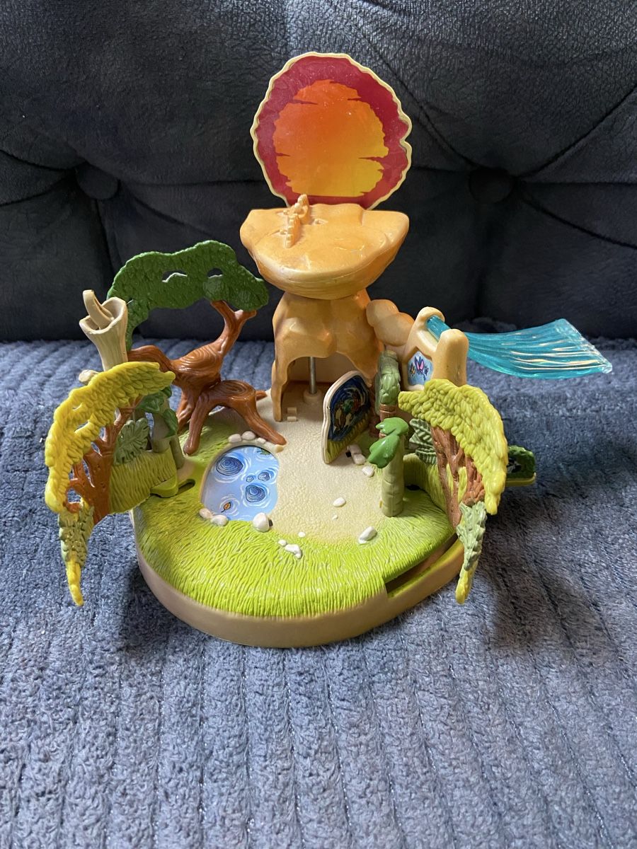 Polly Pocket Giocattoli: Polly pocket - Simba's Pride - roi lion - 1998 – Usato da Montreux venduto da Perledor 1
