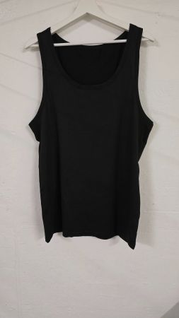 Schwarzes Basic Tanktop - XL - Seamless-Look 9️⃣
