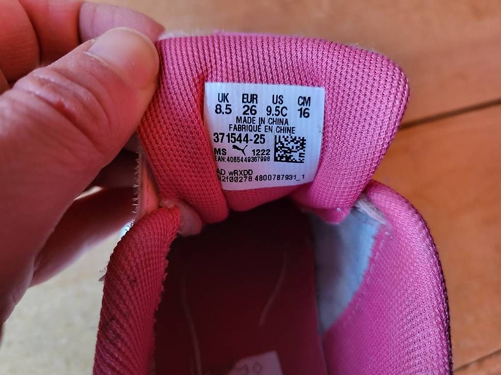 Schuhe für Mädchen: Puma Schuhe, Grösse 26 – Gebraucht aus Thun von t_h_cl6d 1