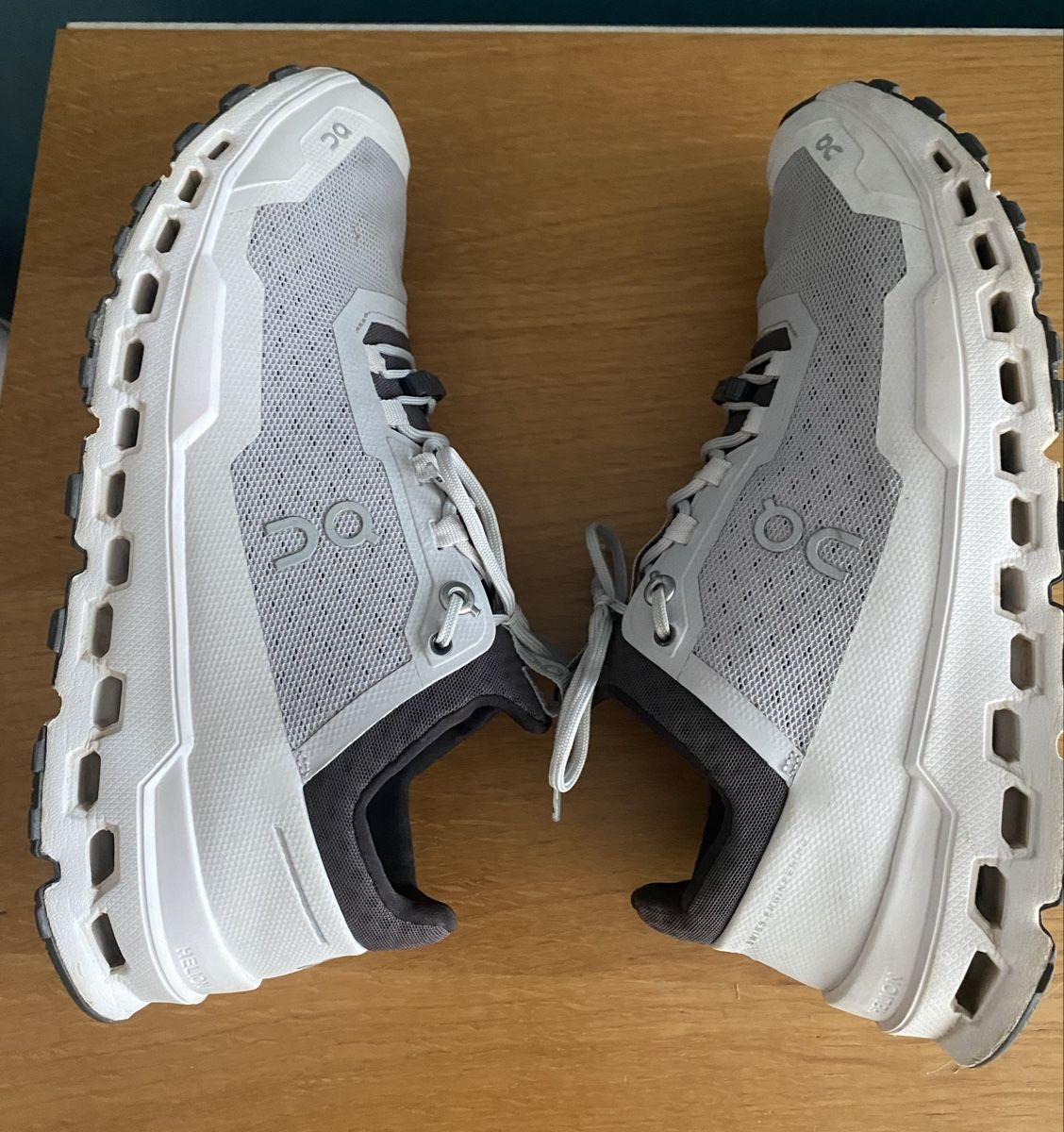 On Scarpe da uomo: Chaussures On Running gris taille 42 – Usato da Lausanne venduto da Lyl-ch 4
